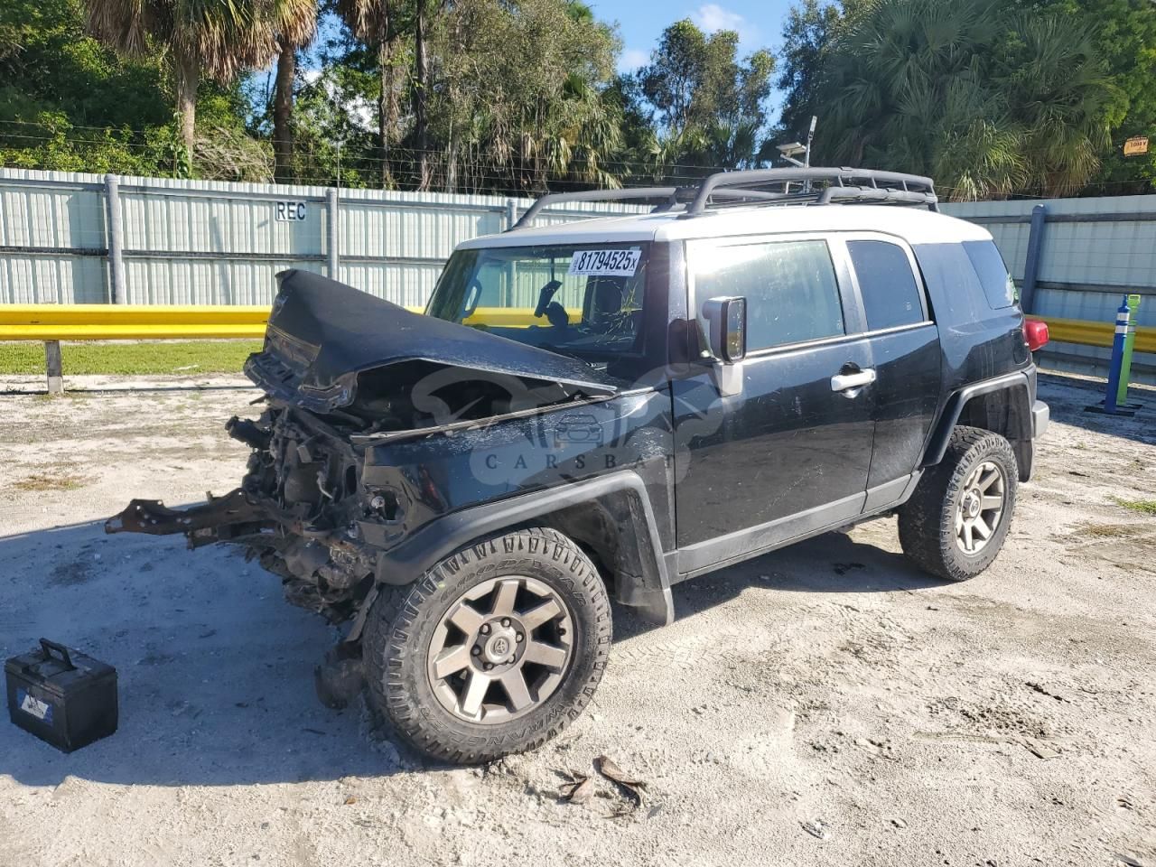 Toyota FJ Cruiser 4.0L 6 2014