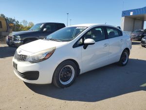 Kia Rio LX 1.6L 4 2014