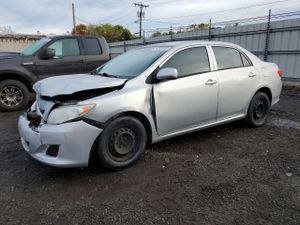Toyota Corolla BASE 1.8L 4 2010