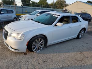 Chrysler 300 LIMITED 3.6L 6 2015