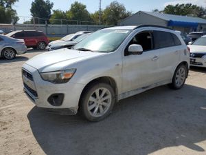 Mitsubishi Outlander ES 2.0L 4 2013