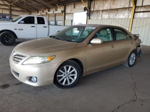 Toyota Camry BASE 2.5L 4 2010