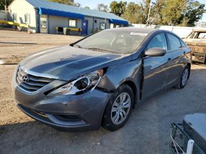 Hyundai Sonata GLS 2.4L 4 2013