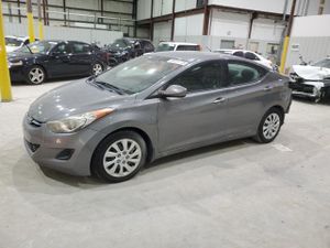 Hyundai Elantra GLS 1.8L 4 2013