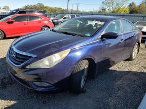 Hyundai Sonata GLS 2.4L 4 2013