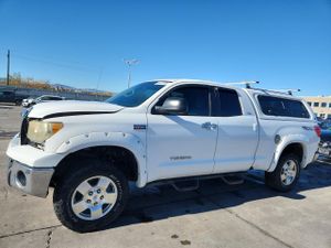 Toyota Tundra DOUBLE CAB 5.7L 8 2008