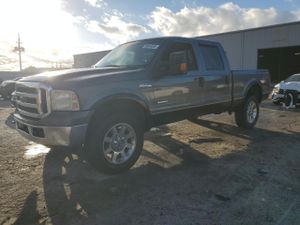 Ford F-350 SRW SUPER DUTY 6.0L 8 2006