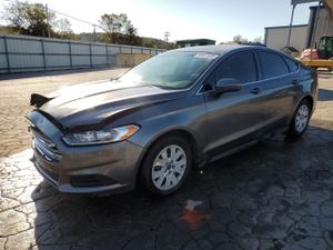 Ford Fusion S 2.5L 4 2013