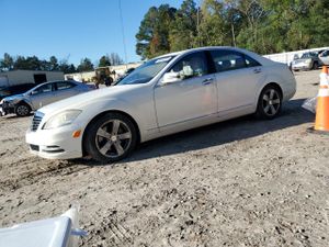 Mercedes-Benz S 550 5.5L 8 2011