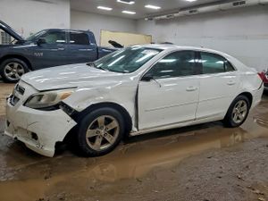Chevrolet Malibu LS 2.5L 4 2013