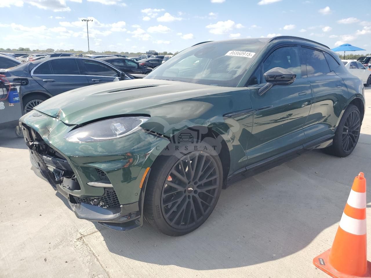 Aston Martin DBX 707 4.0L 8 2023