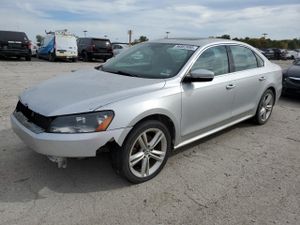 Volkswagen Passat SEL 2.0L 4 2013