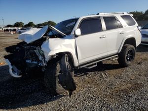 Toyota 4Runner SR5 4.0L 6 2014
