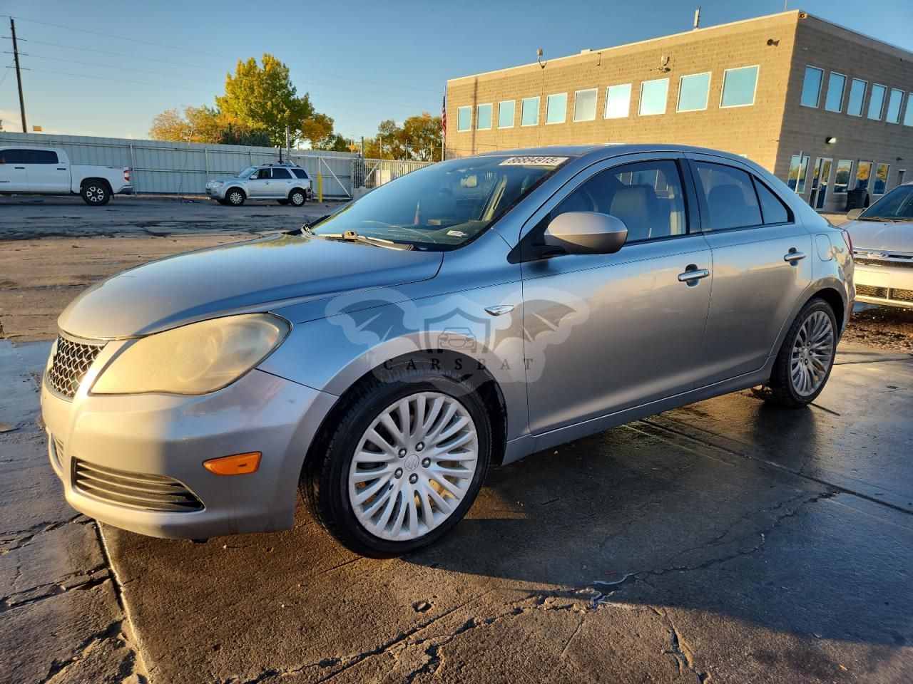 Suzuki Kizashi SE 2.4L 4 2011
