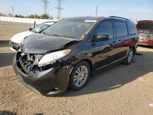 Toyota Sienna XLE 3.5L 6 2015
