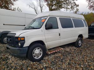 Ford Econoline E350 SUPER DUTY VAN 5.4L 8 2010