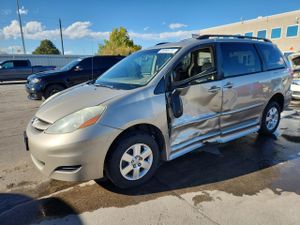 Toyota Sienna CE 3.3L 6 2006