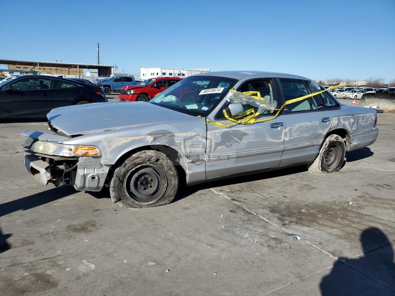 Ford Crown 4.6L 8 1996