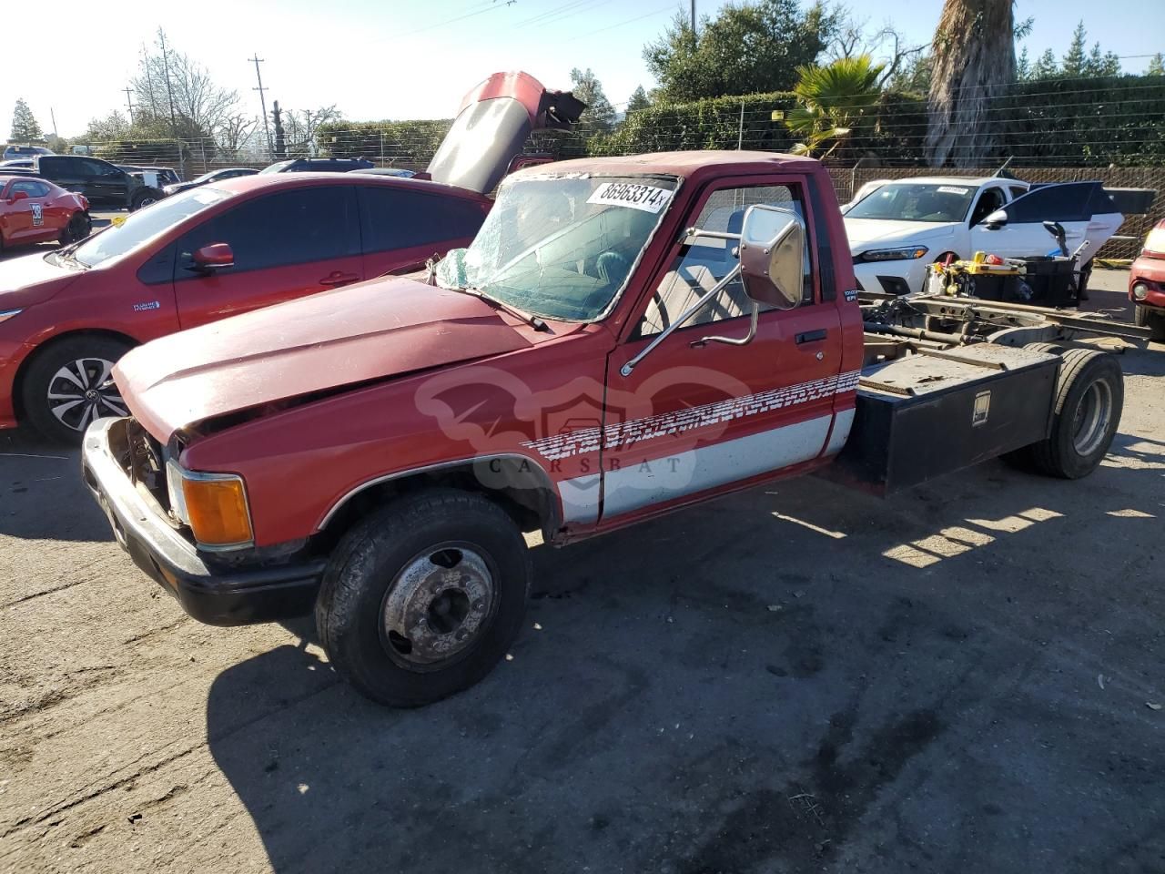 Toyota Hilux CAB CHASSIS RN75 2.4L 4 1987