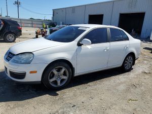 Volkswagen Jetta LIMITED 2.5L 5 2010