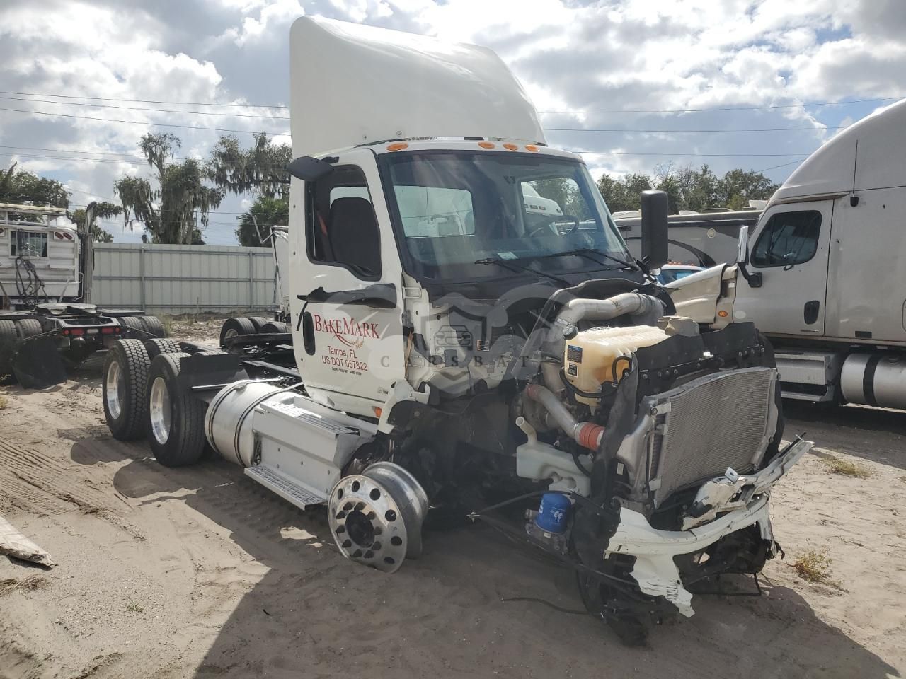 International RH Series 12.4L 6 2024