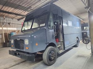 Freightliner MT-45 M LINE WALK-IN VAN 6.0L 8 2020