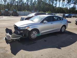Ford Fusion SE 1.6L 4 2013