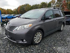 Toyota Sienna XLE 3.5L 6 2013