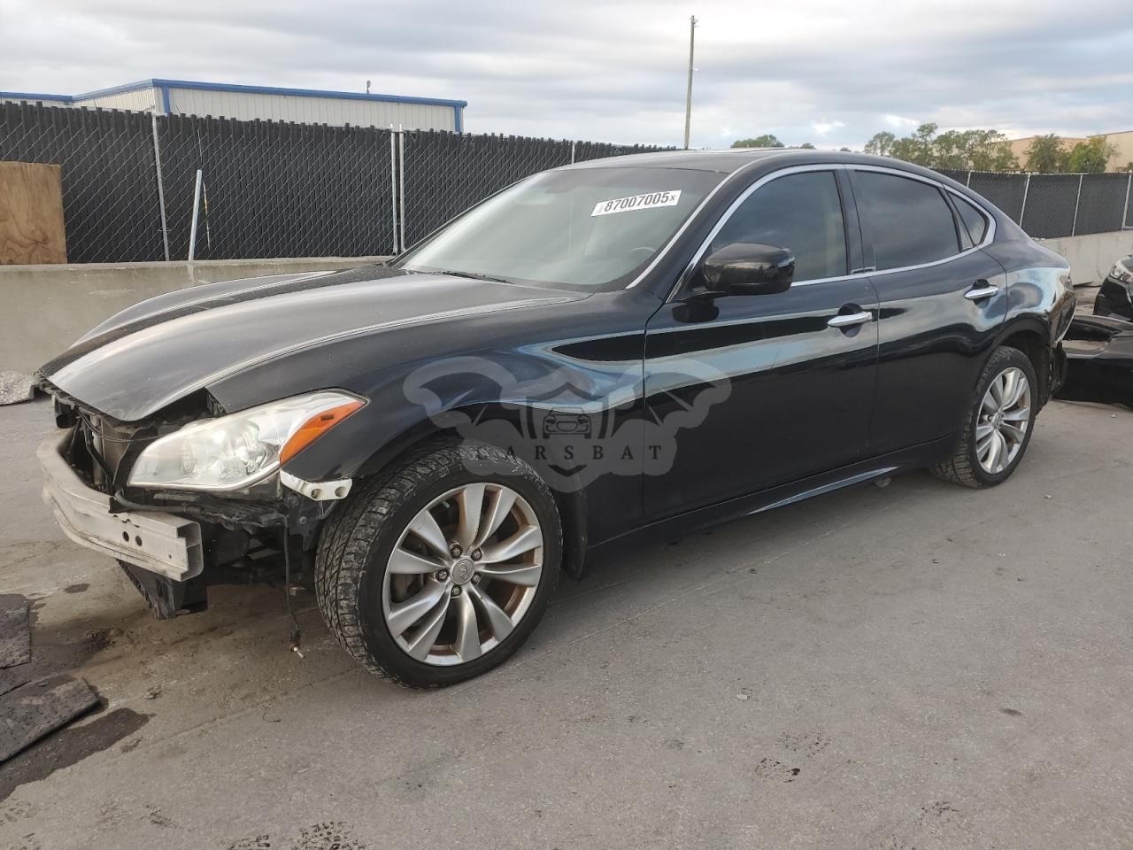 Infiniti M37 X 3.7L 6 2013