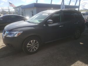 Nissan Pathfinder S 3.5L 6 2013