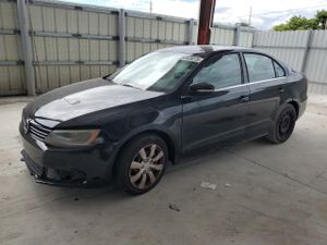 Volkswagen Jetta SE 2.5L 5 2013