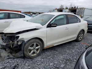 Volkswagen Jetta BASE 2.0L 4 2014