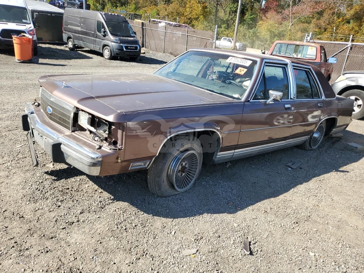 Ford Crown LX 5.0L 8 1989