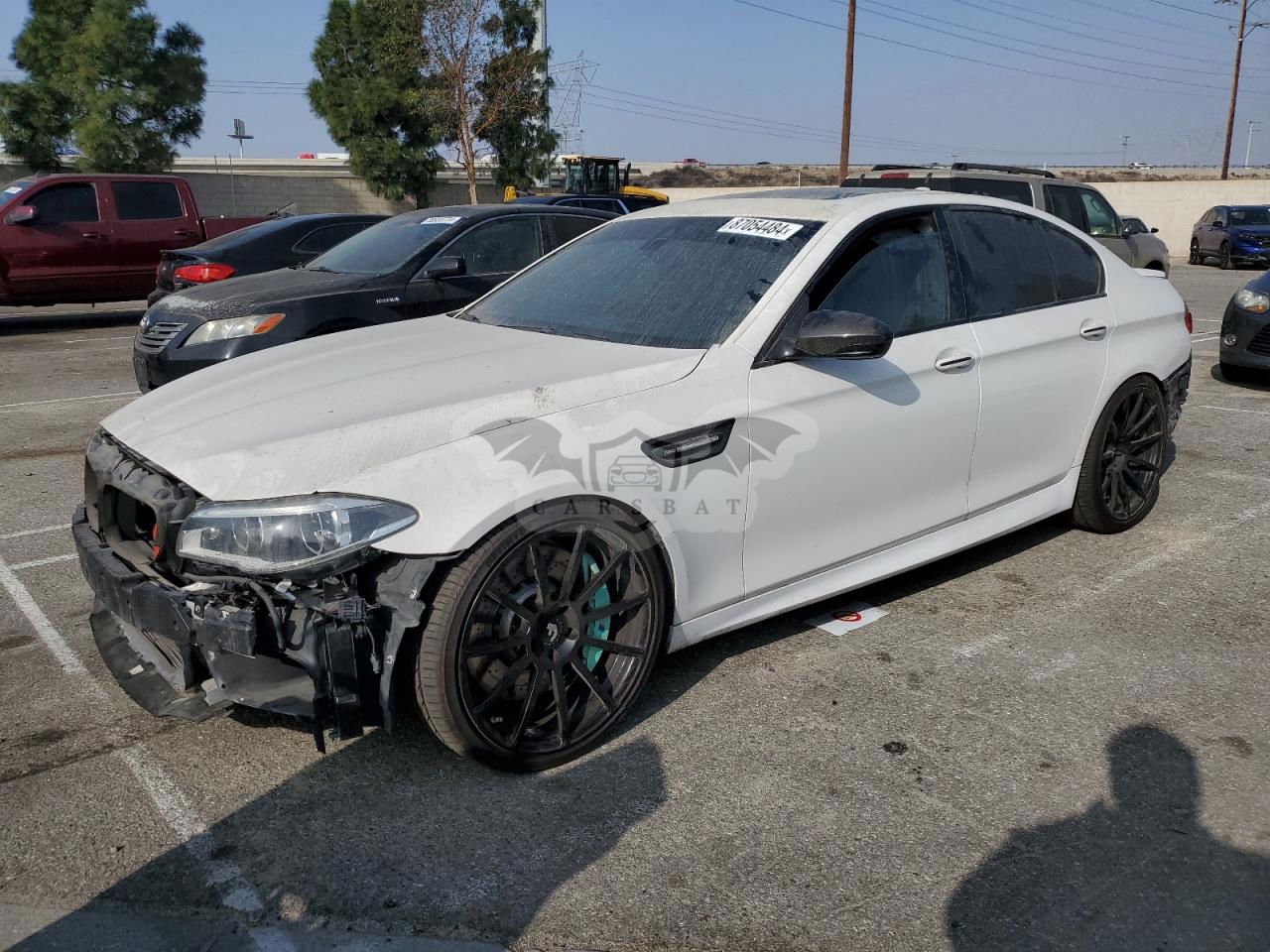 BMW M5 4.4L  8 2014