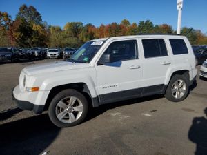Jeep Patriot LATITUDE 2.4L 4 2014