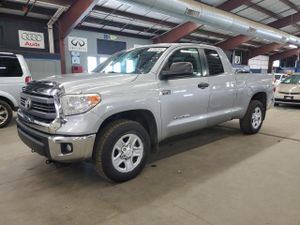 Toyota Tundra DOUBLE CAB SR 5.7L 8 2014