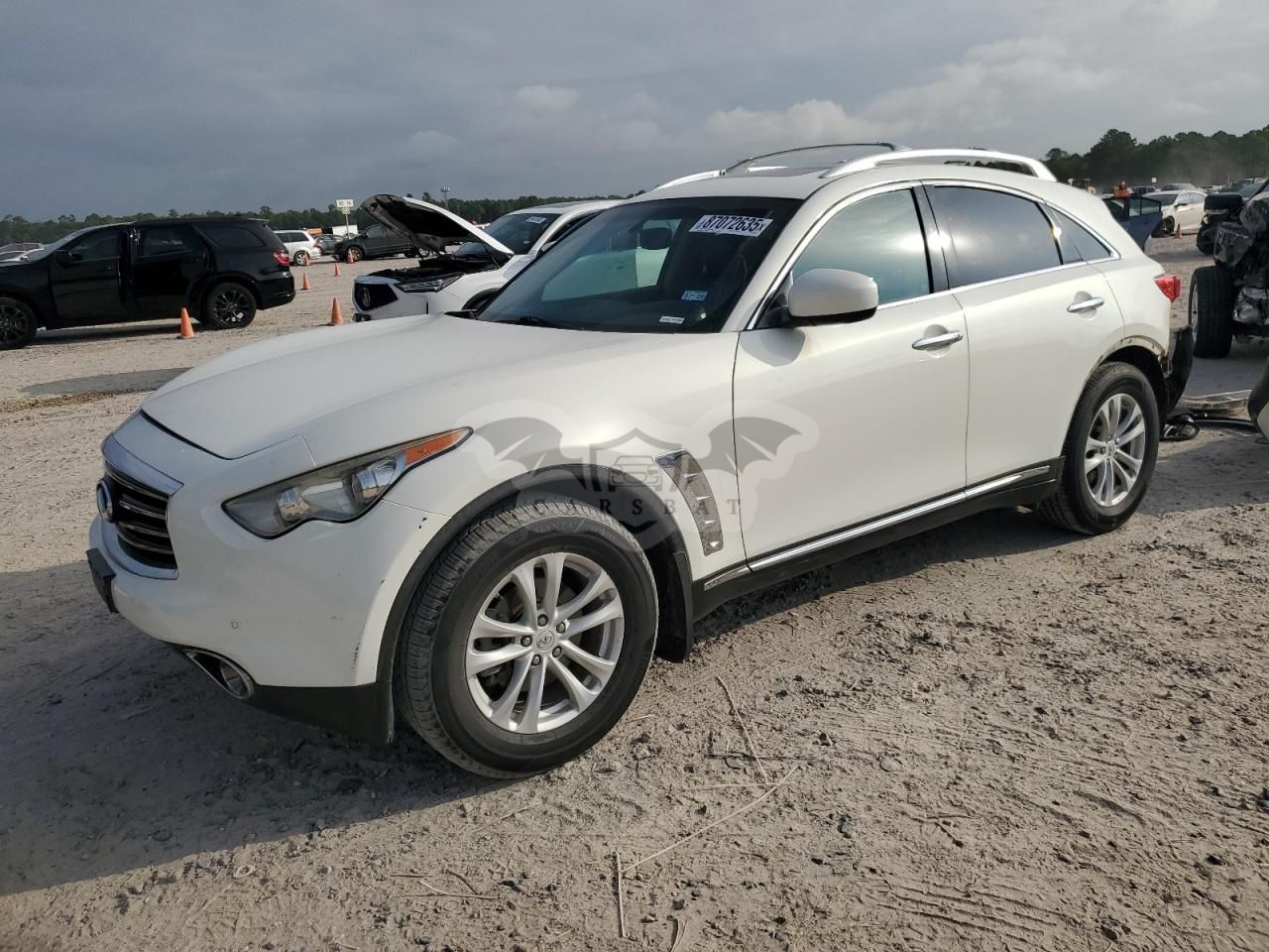 Infiniti FX 3.5L 6 2012