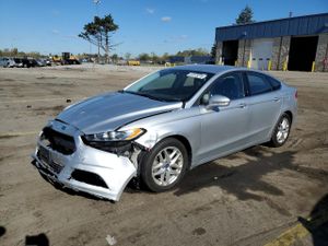Ford Fusion SE 2.5L 4 2013