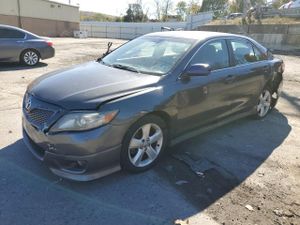 Toyota Camry BASE 2.5L 4 2011