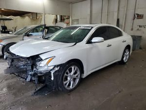 Nissan Maxima S 3.5L 6 2014