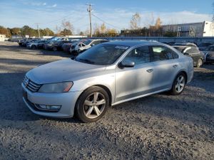 Volkswagen Passat S 1.8L 4 2015