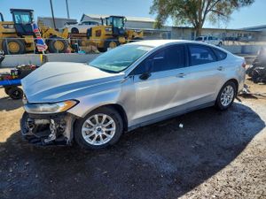 Ford Fusion S 2.5L 4 2015