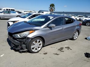Hyundai Elantra GLS 1.8L 4 2013