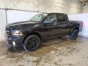 RAM 1500 ST 5.7L 8 2014