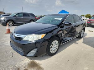 Toyota Camry L 2.5L 4 2013