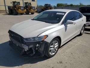 Ford Fusion SE 2.5L 4 2015