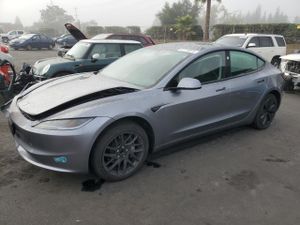 Tesla Model 3 2025