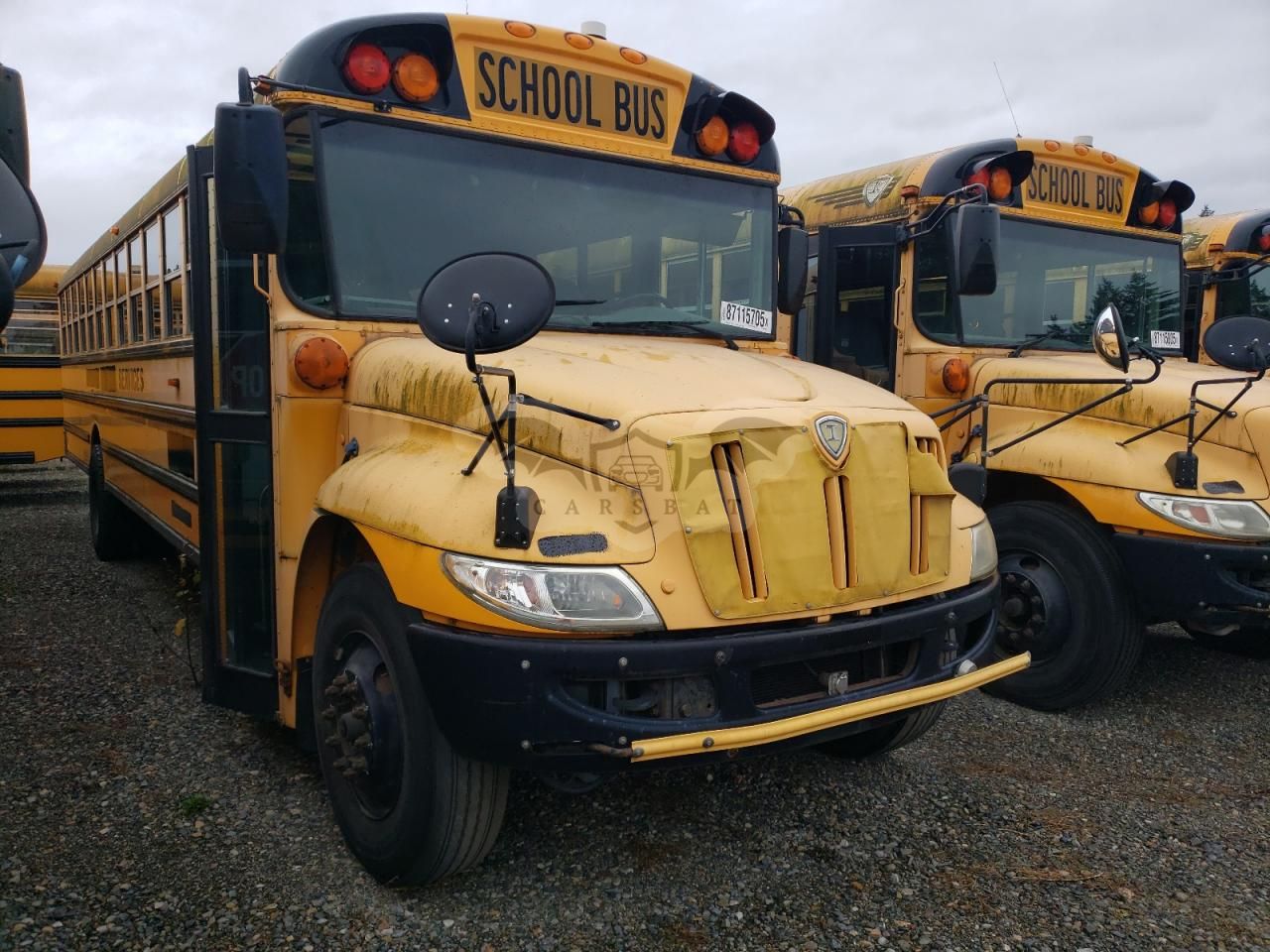 IC Corporation CE Series CE 6.4L 8 2009