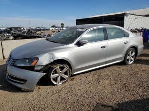 Volkswagen Passat SE 2.5L 5 2013