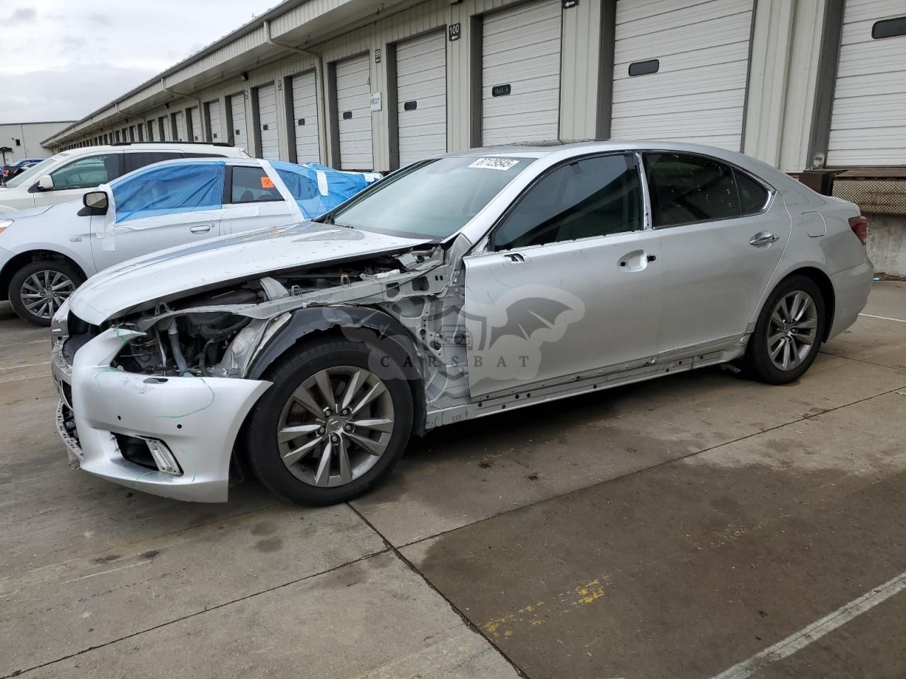 Lexus LS 460 4.6L 8 2013